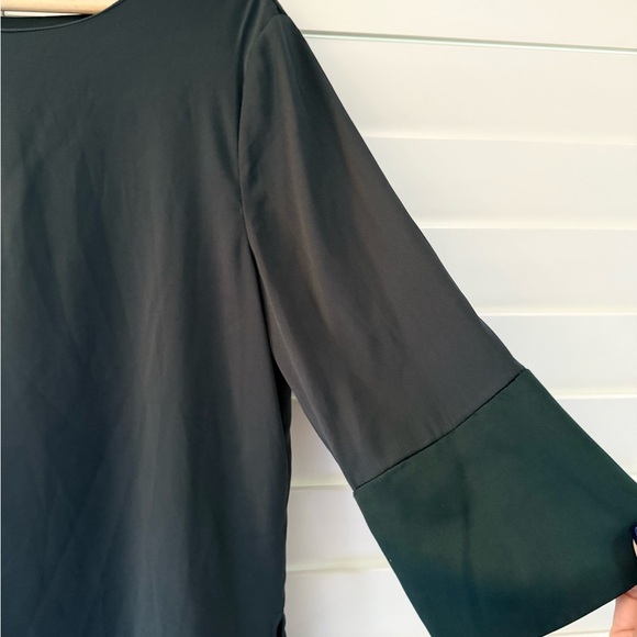 Chic Forest Green Women's Blouse - Picture 2 of 4